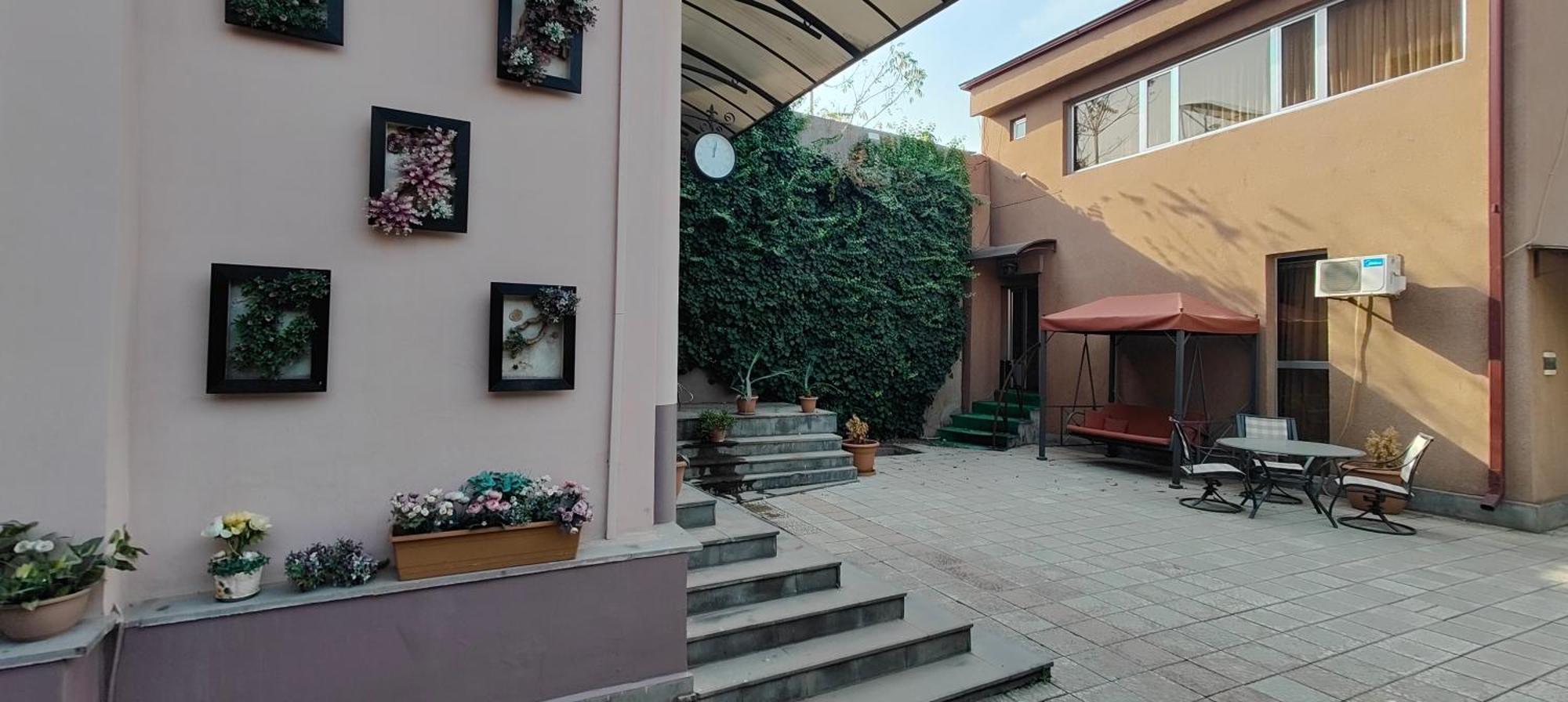 Areg Hotel Erivan Dış mekan fotoğraf