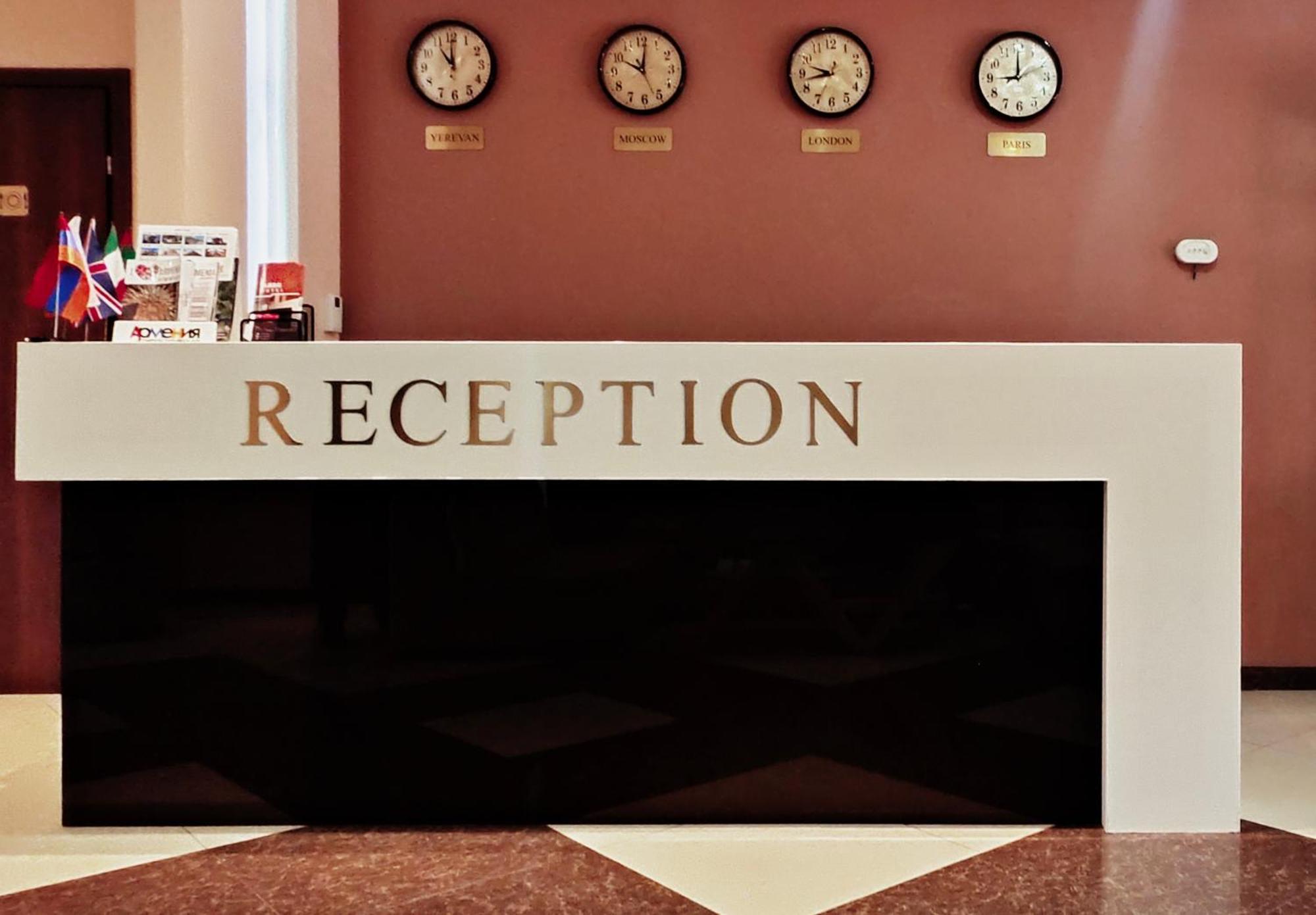 Areg Hotel Erivan Dış mekan fotoğraf